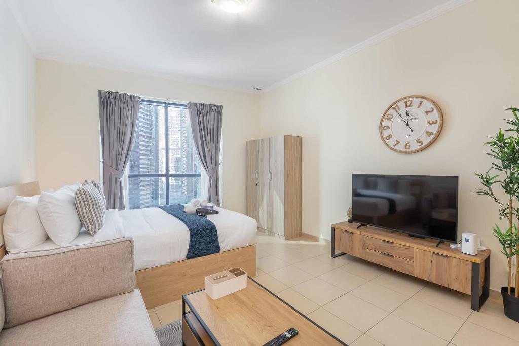 Amazing Fully Furnished, Best Quality, Perfect