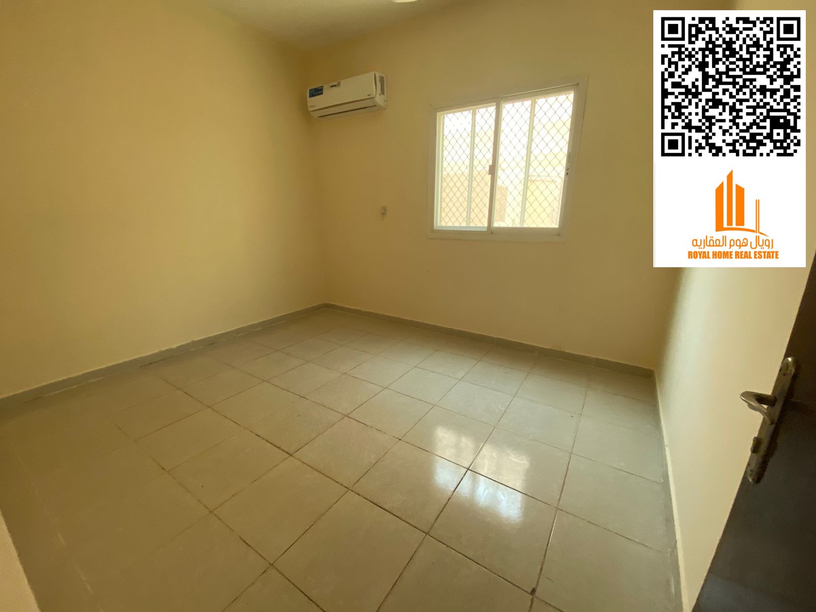 Two bedrooms, a living room, and a balcony. Excellent space with free periodic maintenance and flexible payment options. Prime location close to all p