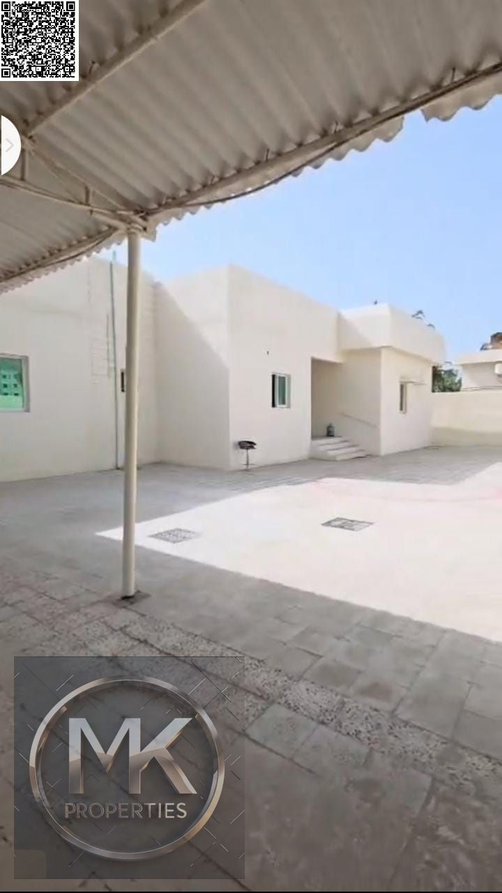 Villa for rent in Al Nuaimiya 2, Ajman: 7 bedrooms,5 baths, parking space, good layout, prime location near services.