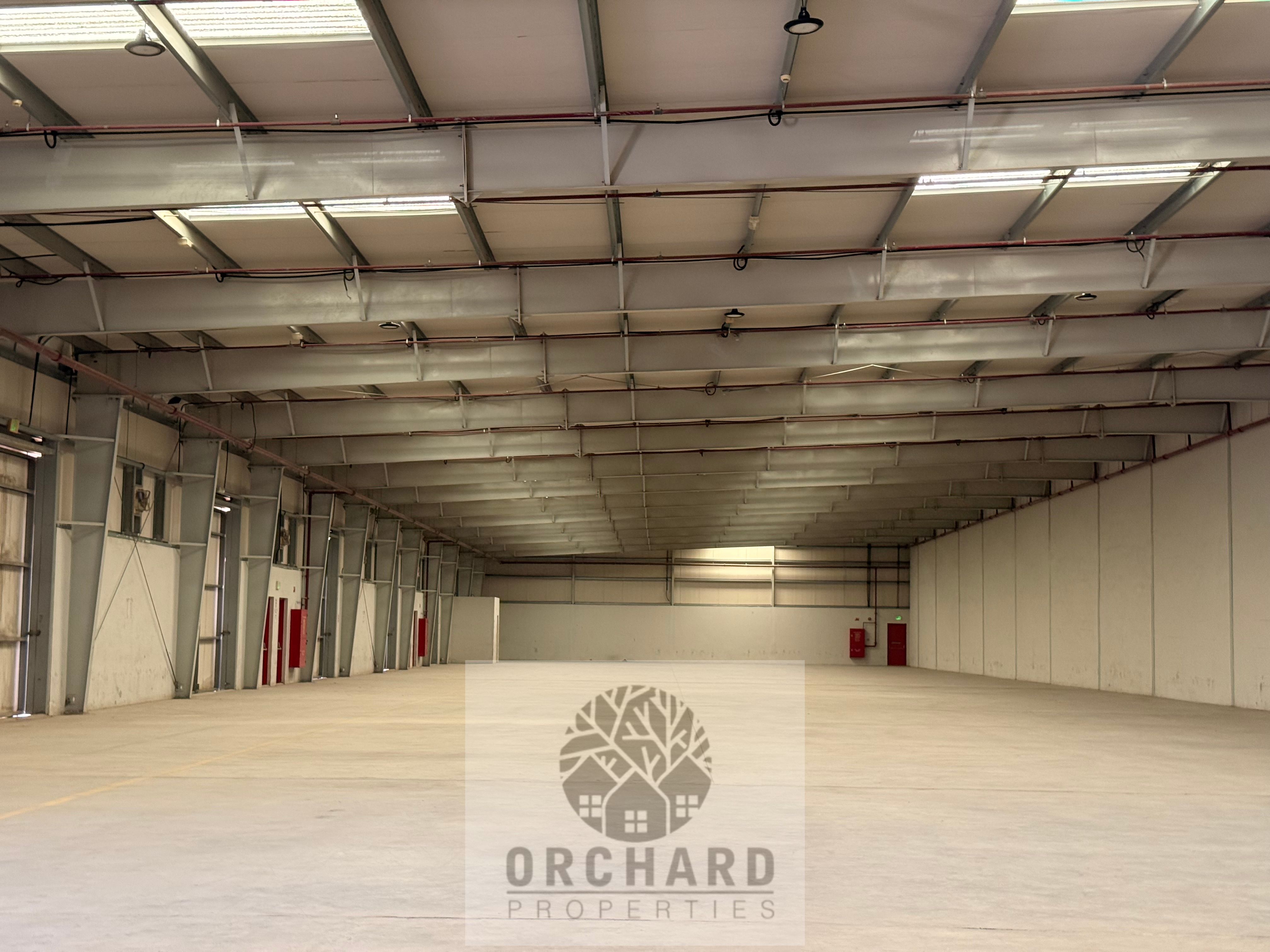 PRIME LOCATION •READY TO MOVE •Storage •45Dh/sqft