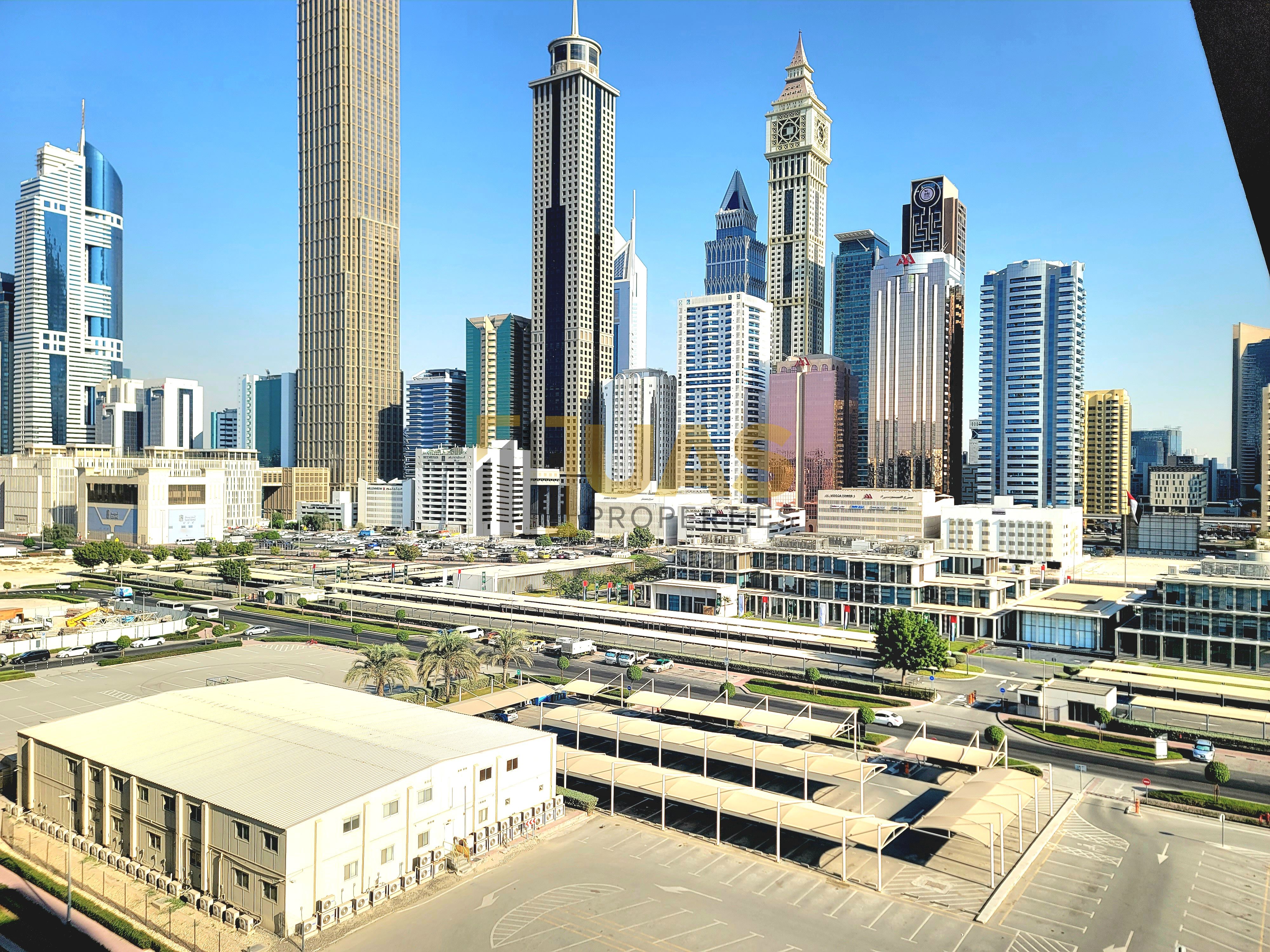 2BR Apartment | Balcony | Skyline & Downtown View | Gym & Pool