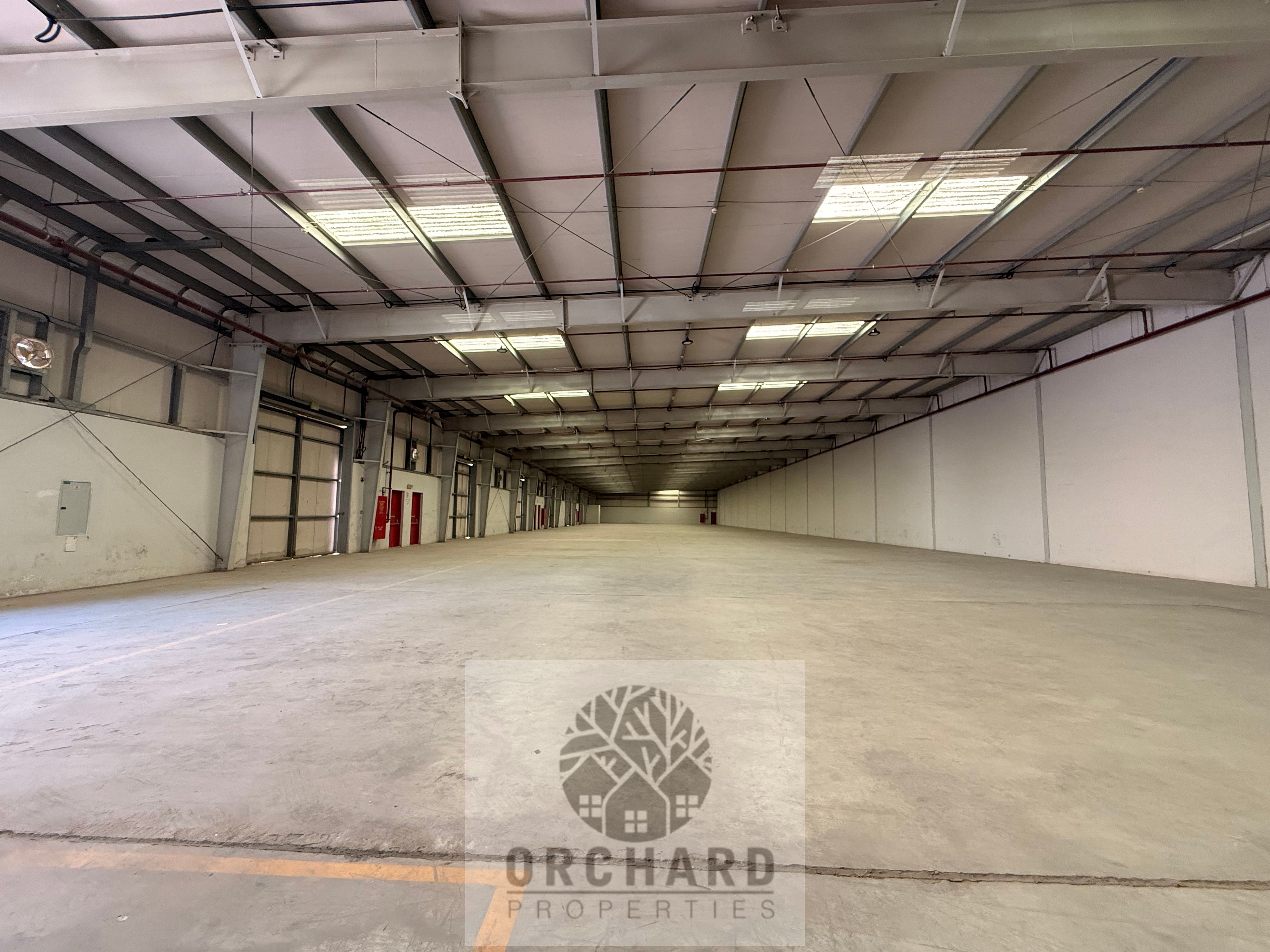 READY TO MOVE -HUGE SPACE FOR LOADING UNLOADING-STORAGE -