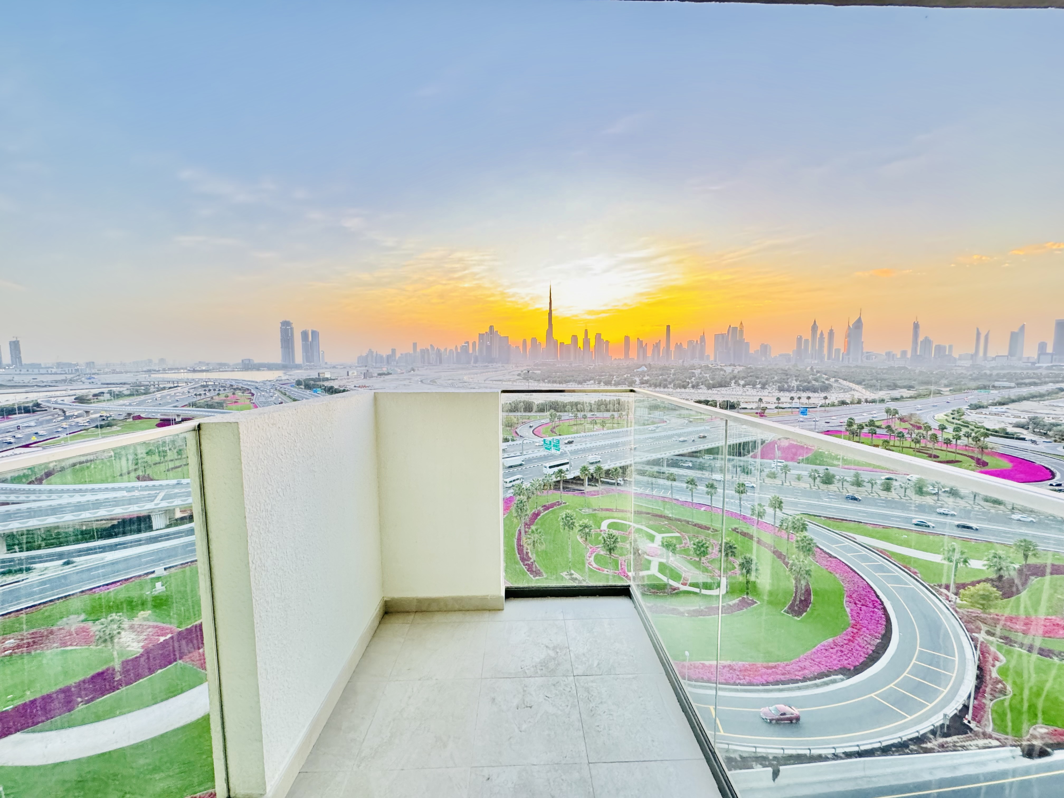 Burj Khalifa View // Amazing Furnished Studio // All Amenities
