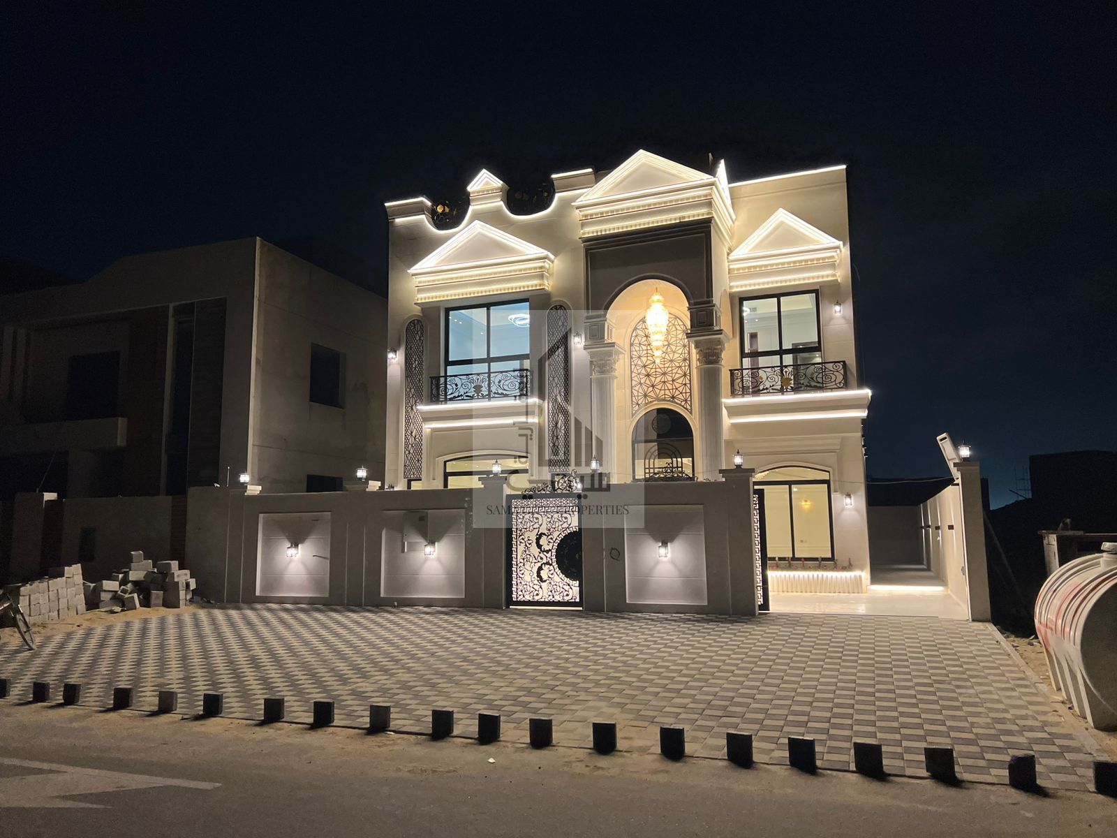 Luxury villa with a modern design and high-end finishes