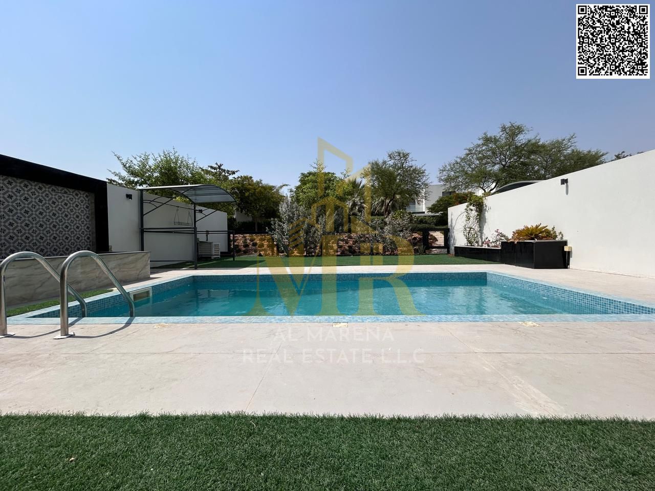 Luxury villa for sale in Al-Zawraa – 4 master bedrooms with swimming pool and large living room, price includes electricity, water and air conditionin
