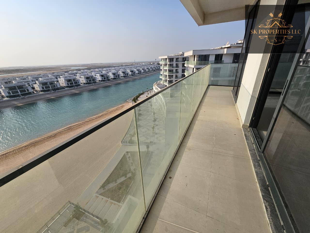 Spacious Apartment | Sea View | Closed Kitchen