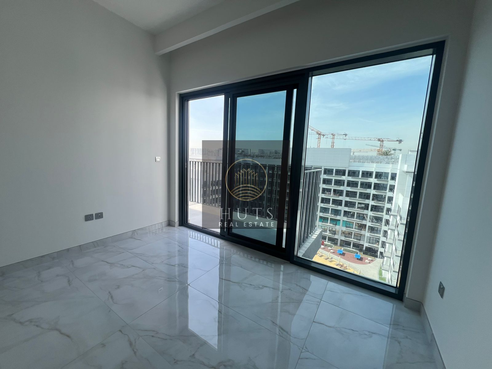 SPACIOUS 1BR | PRIME LOCATION | READY TO MOVE