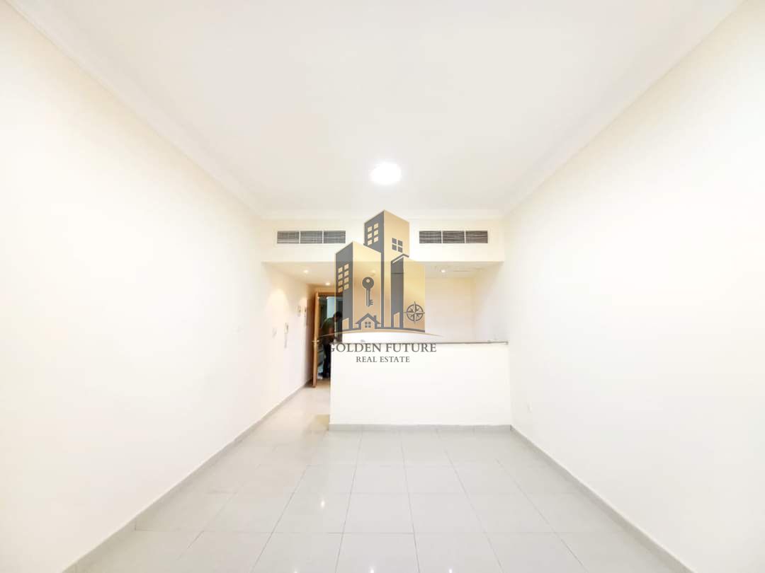 SPACIOUS STUDIO | NEAT CLEAN | FAMILY BUILDING | ACCESSABLE LOCATION