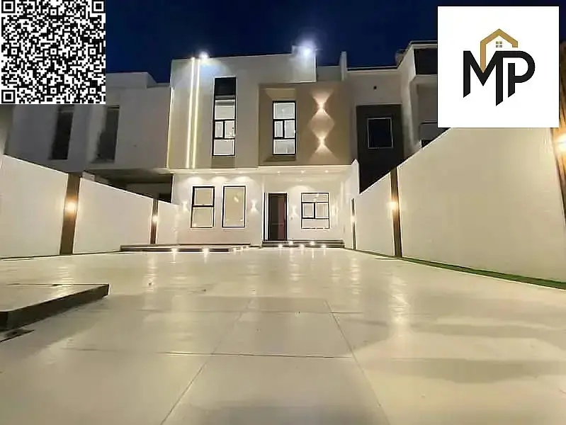 Luxury townhouse in Al Yasmine, price including fees, negotiable, and no service fees.