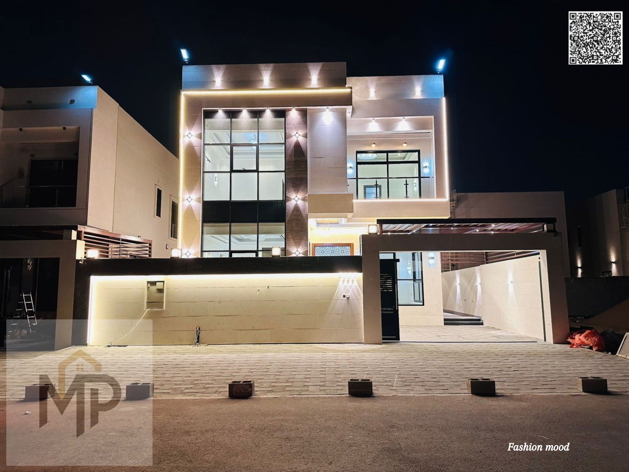 Villa for sale | ajman| al helio2 area | 5 master rooms, majlis, hall, maid room, roof| freehold | negotiable price.