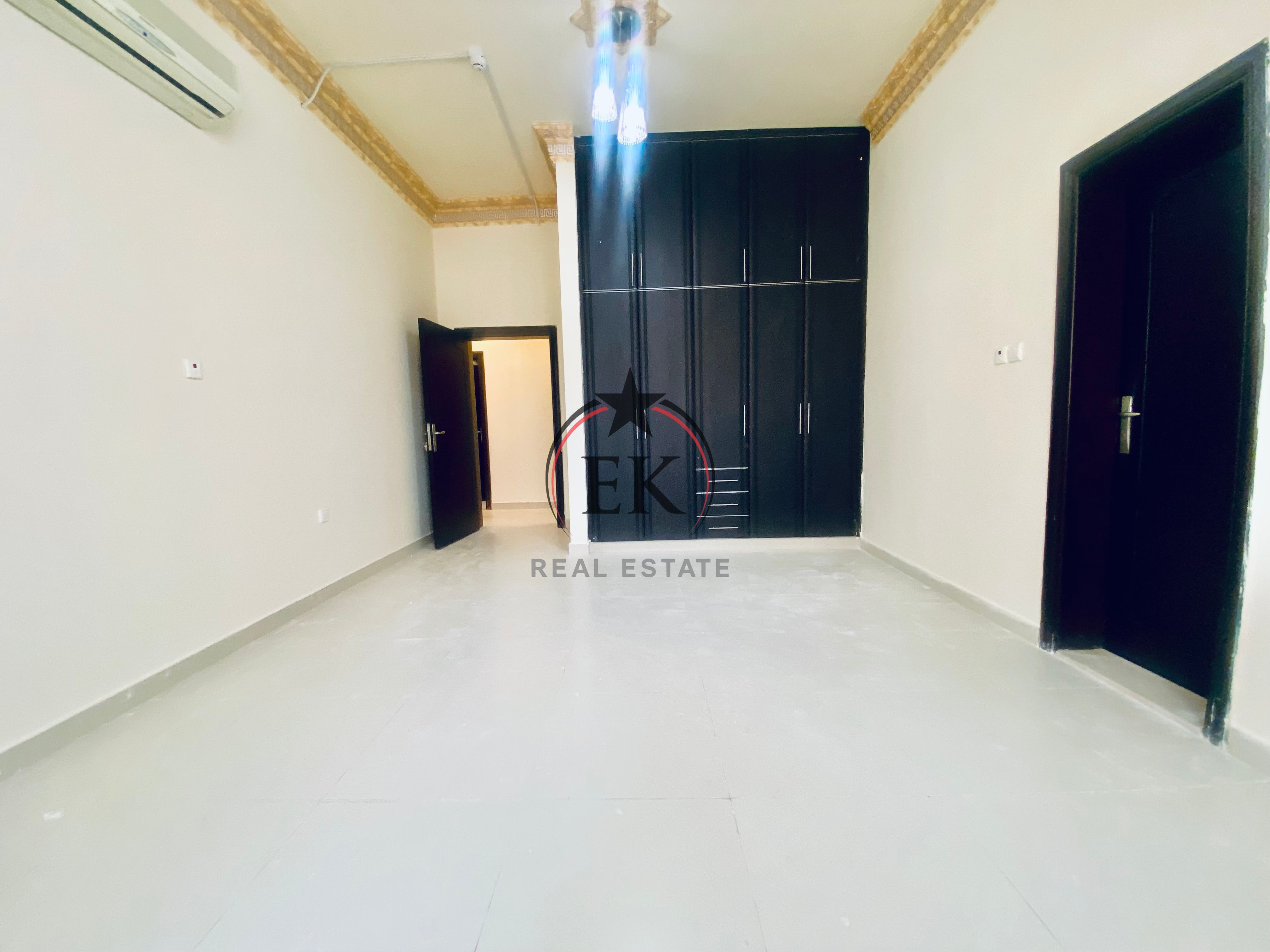 Big 3 BHK With MaidRoom & Balcony
