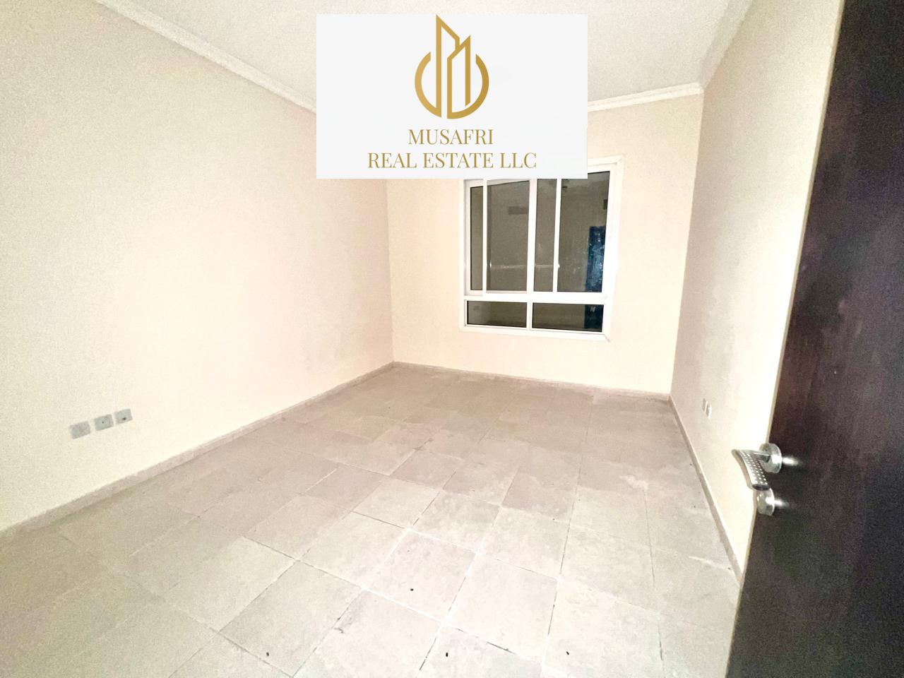 Unbeatable Amenities!!! Luxurious 1BHK with 2 washrooms, Huge Balcony & Modern Kitchen For Family in 38k, Muwaileh Commercial Sharja