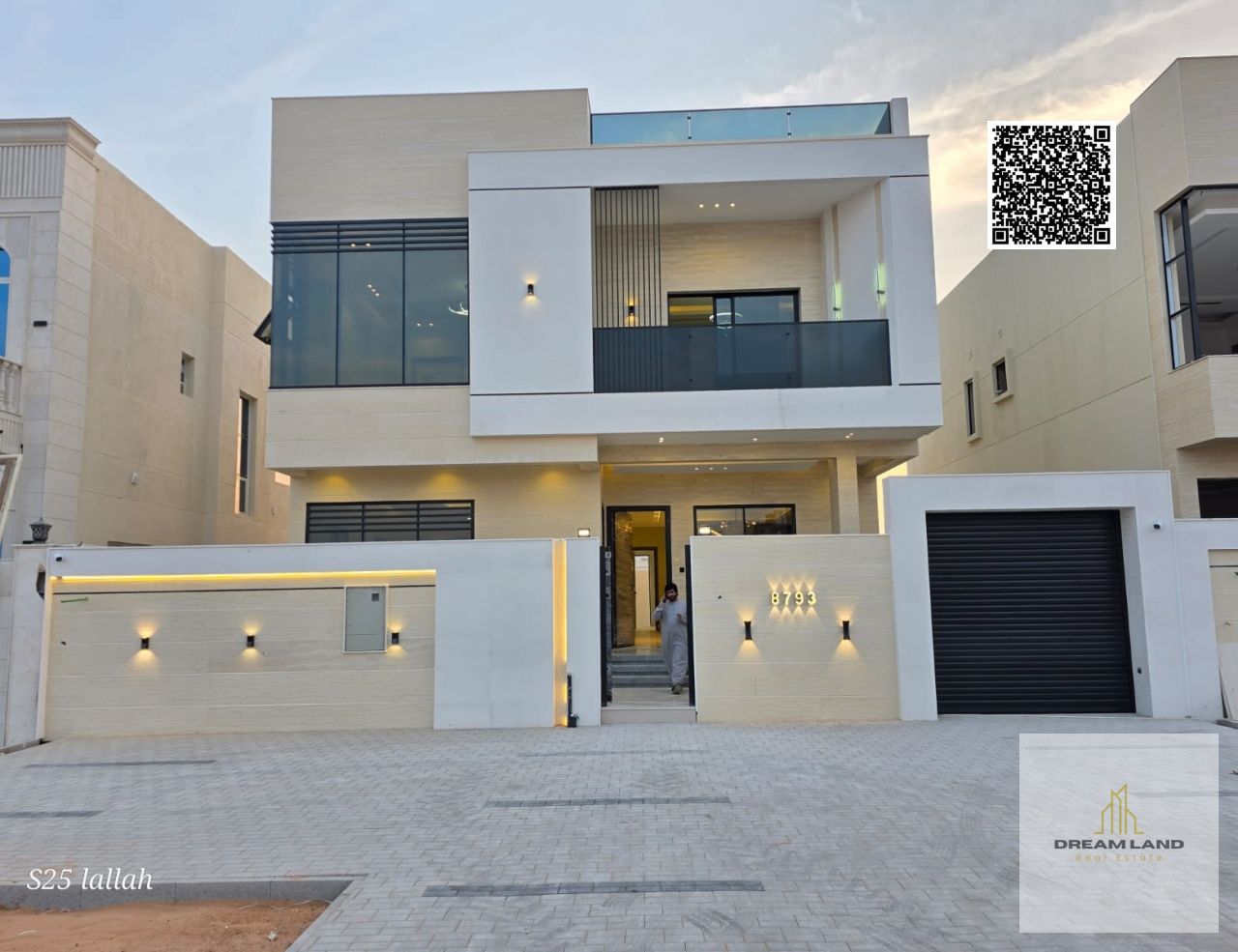 A golden opportunity to own a two-story villa with a rooftop, European design, VIP finish, at an attractive price. Prime location close to all service
