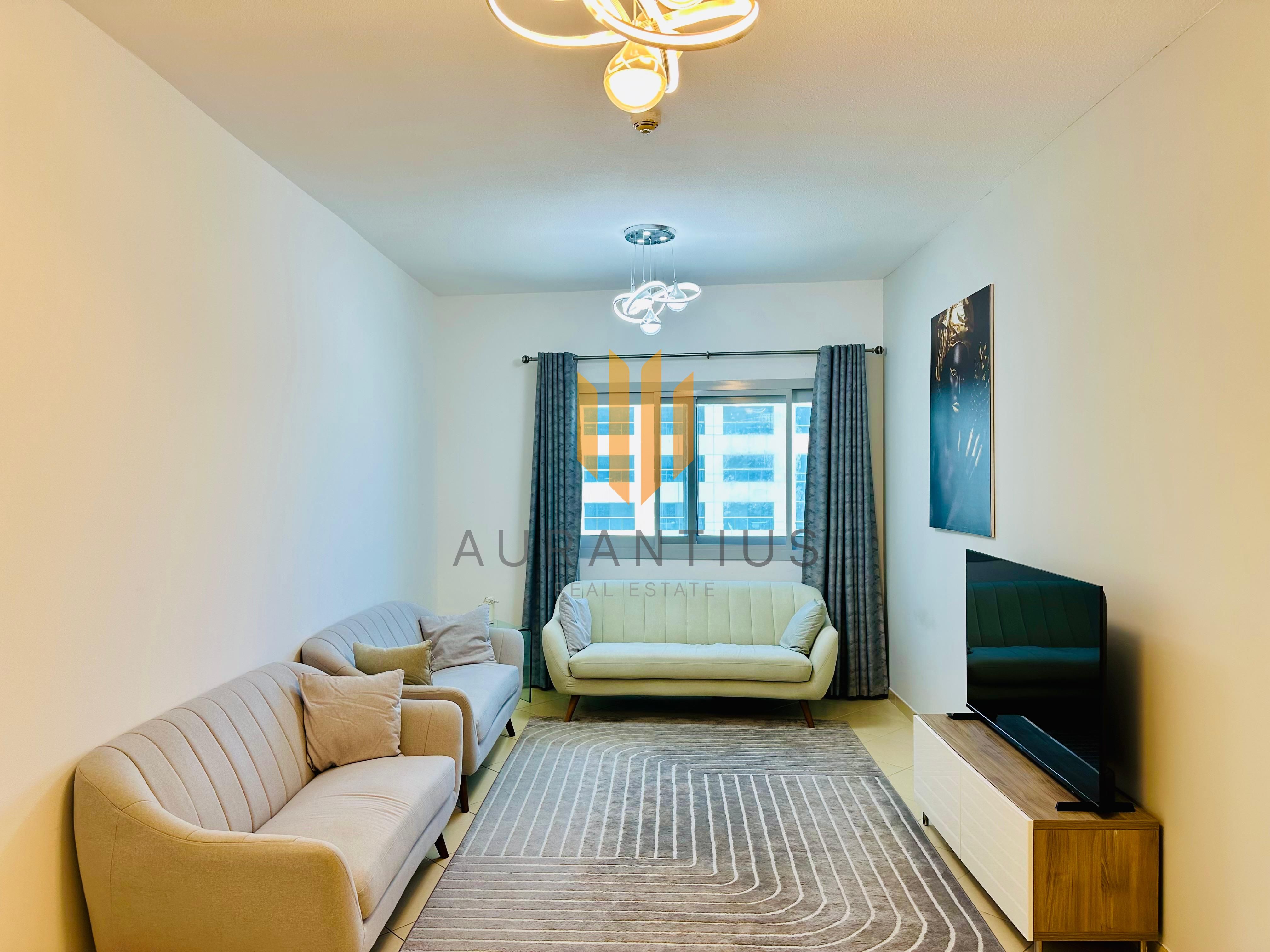 Furnished| Upgraded| Marina View| Near Metro