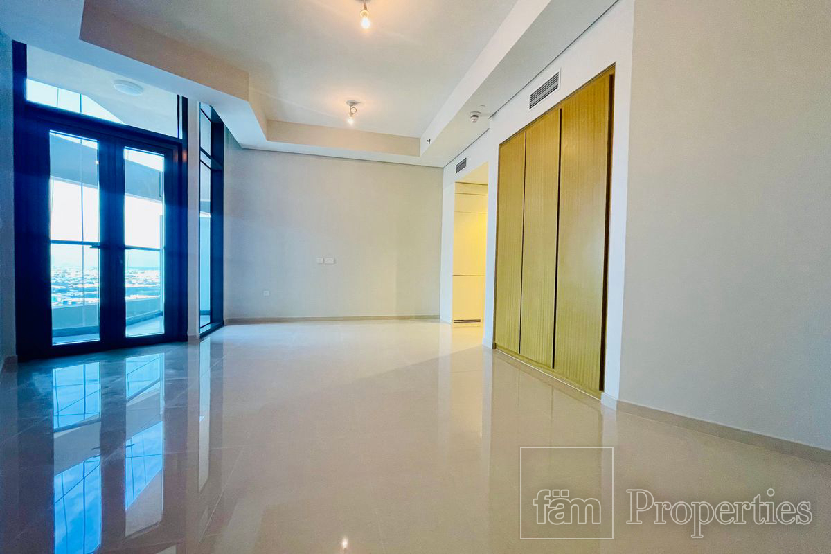 Mid Floor | Vacant | Jumeirah View