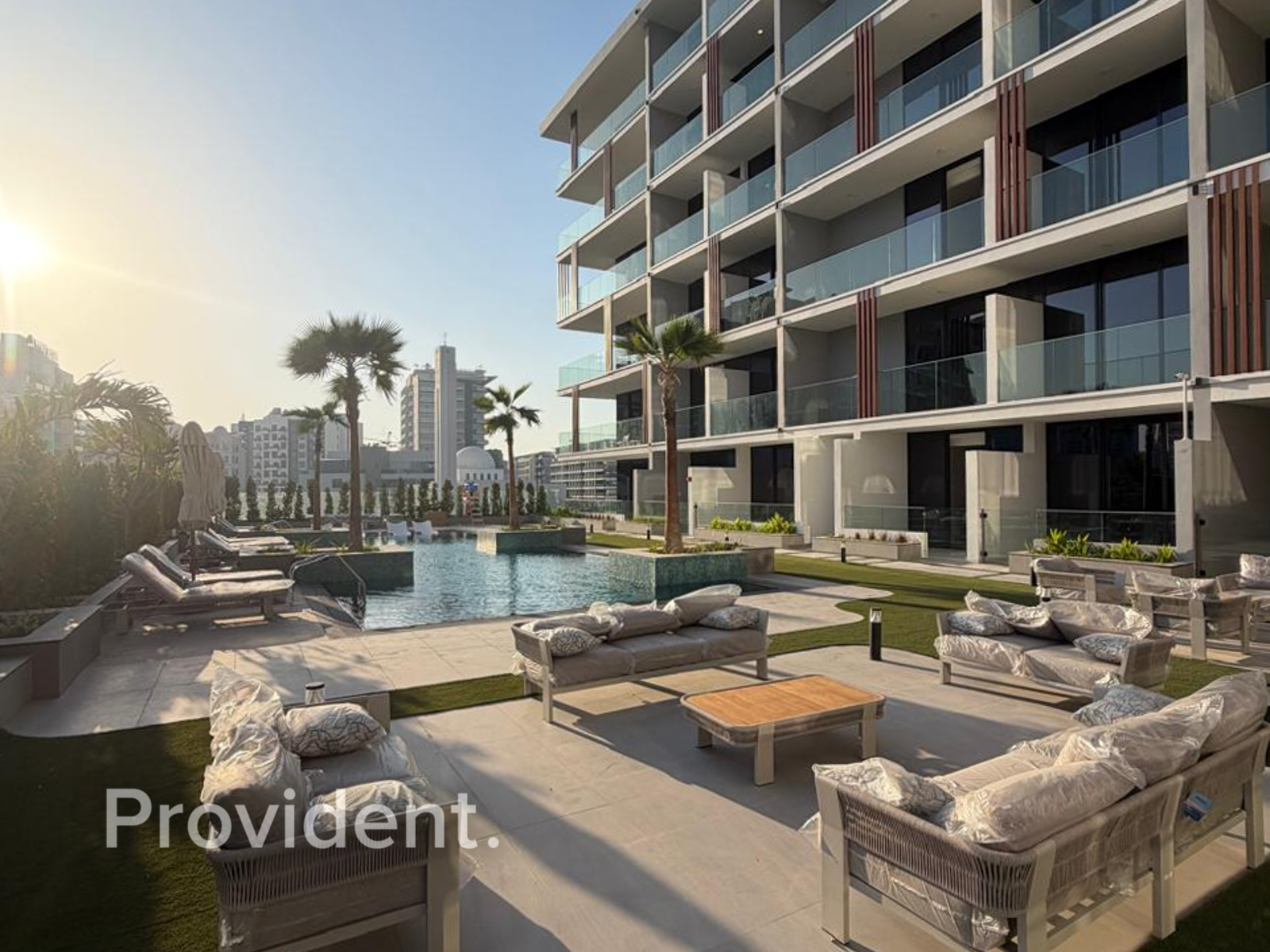 Easy Cheques | Turnkey | Spacious | High Demand