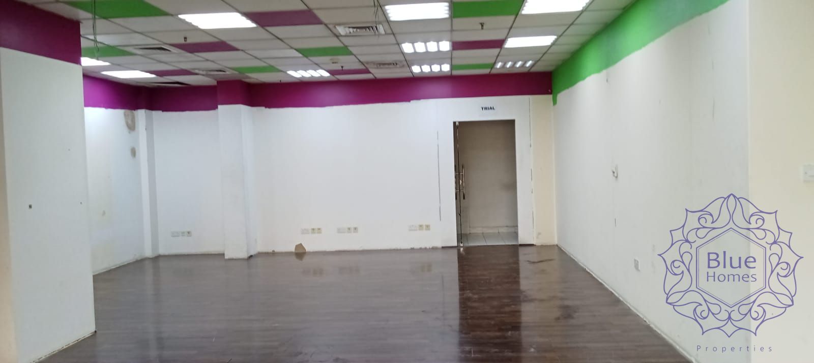 Prime location ! Shop available for Retail Shop ! Boutique office !Medical /wellness clinic! And other purpose oud metha