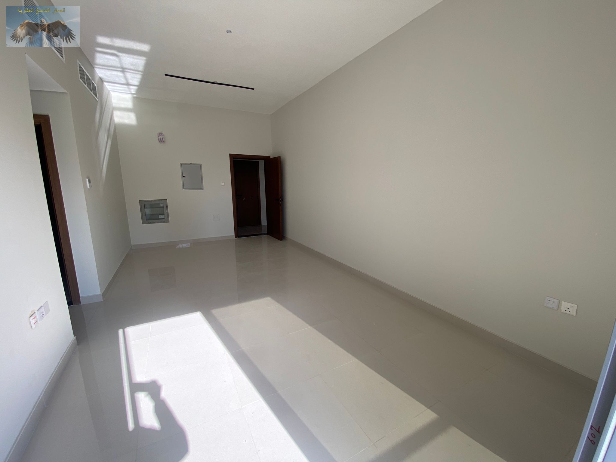 Two-bedroom apartment, first tenant, one month free, built-in wardrobes, spacious, super deluxe finishes, prime location.