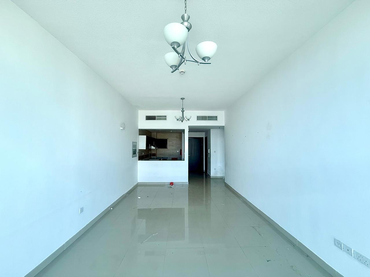 Spacious One Bedroom | Unfurnished | 6 Cheques