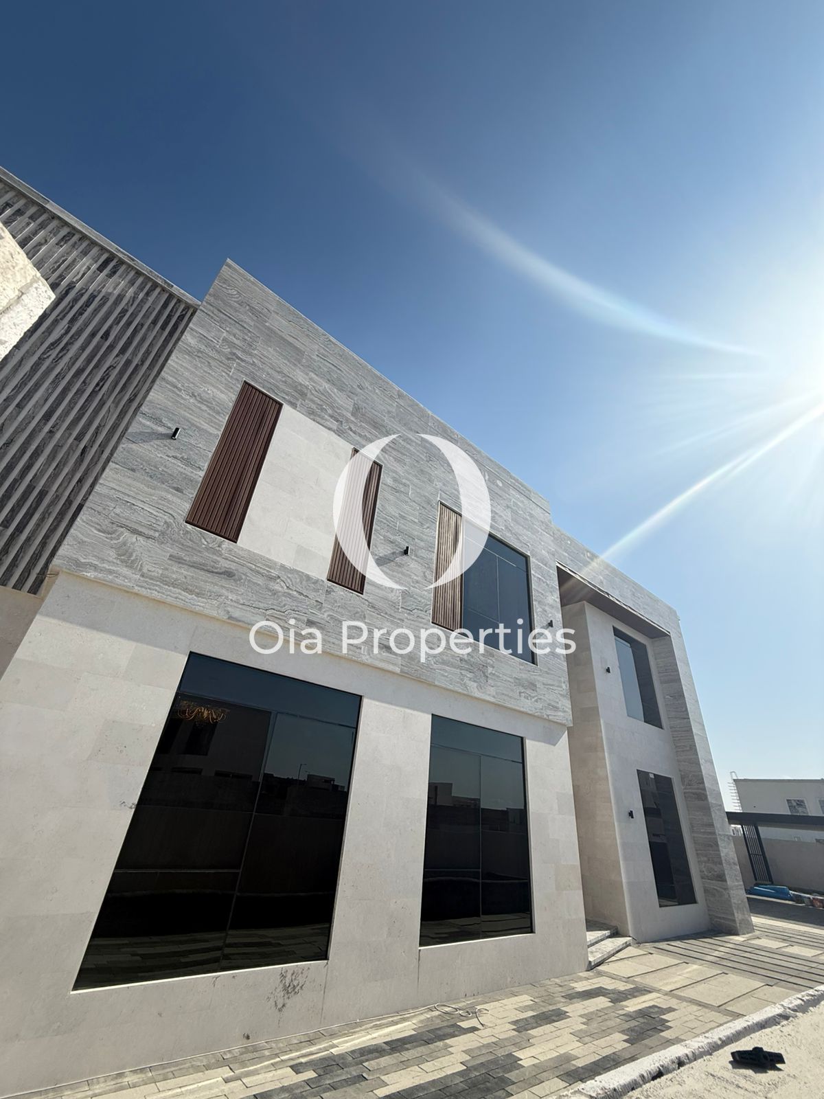 Luxury 7BR+M+Store | Elite Living | Private Garden