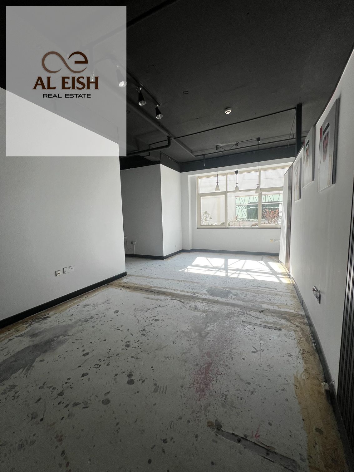 Independent Office | 990 Sqft | AED 123,750 | Parking | Bur Dubai