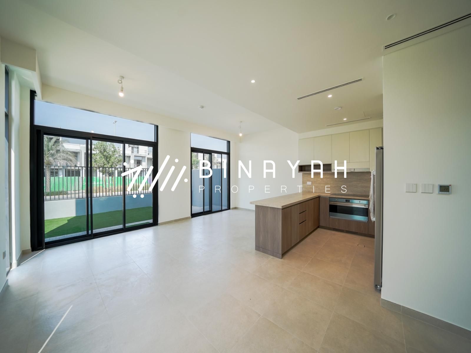 Community and Park View | Vacant | Near to Pool