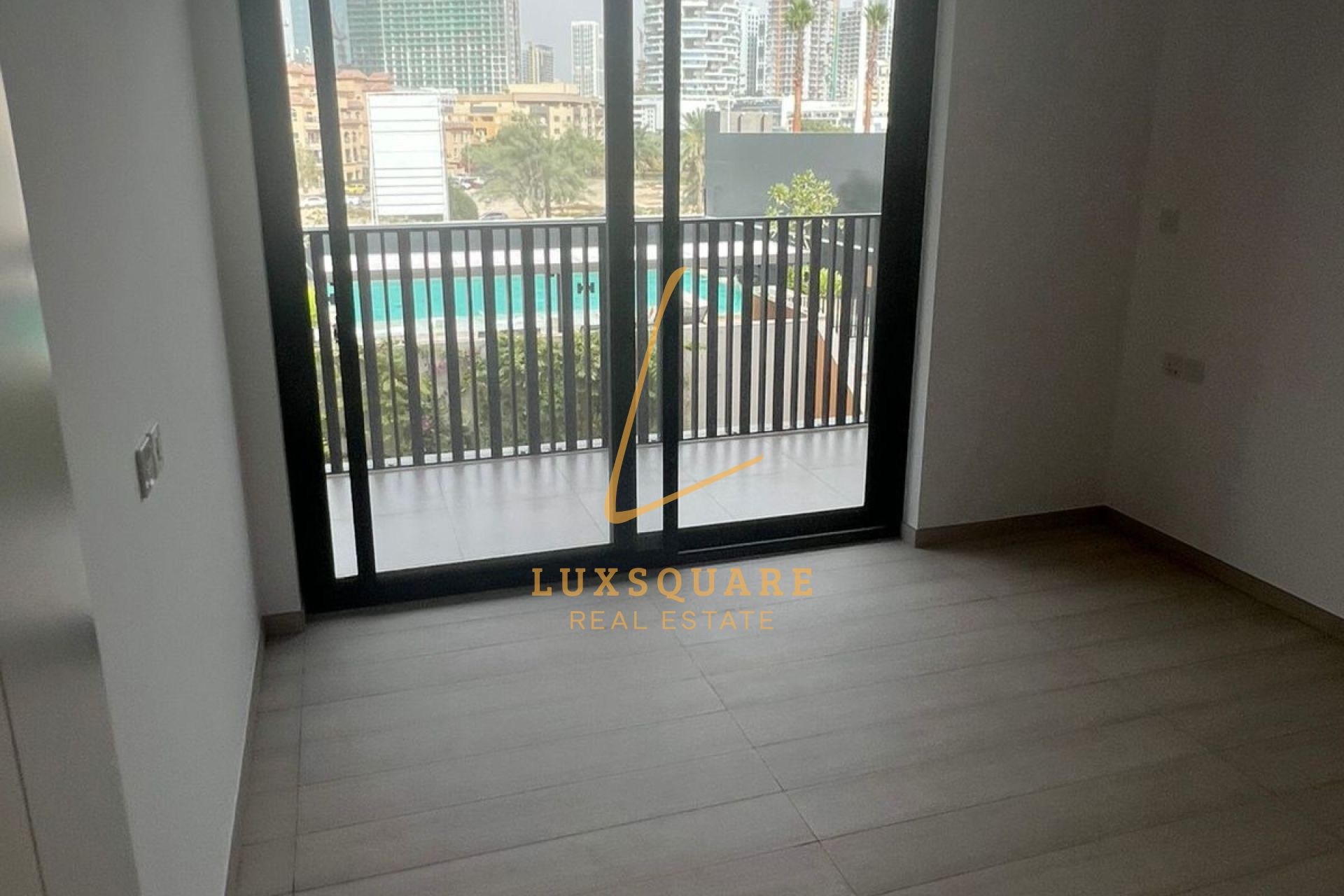 FULLY FURNISHED | HIGH FLOOR | LARGE BALCONY