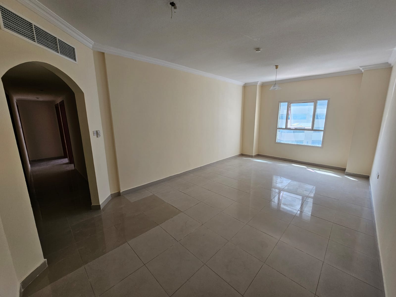 Free parking, built-in wardrobes, spacious areas, and modern finishes with a beautiful open city view. Located in a vibrant area close to all ameniti