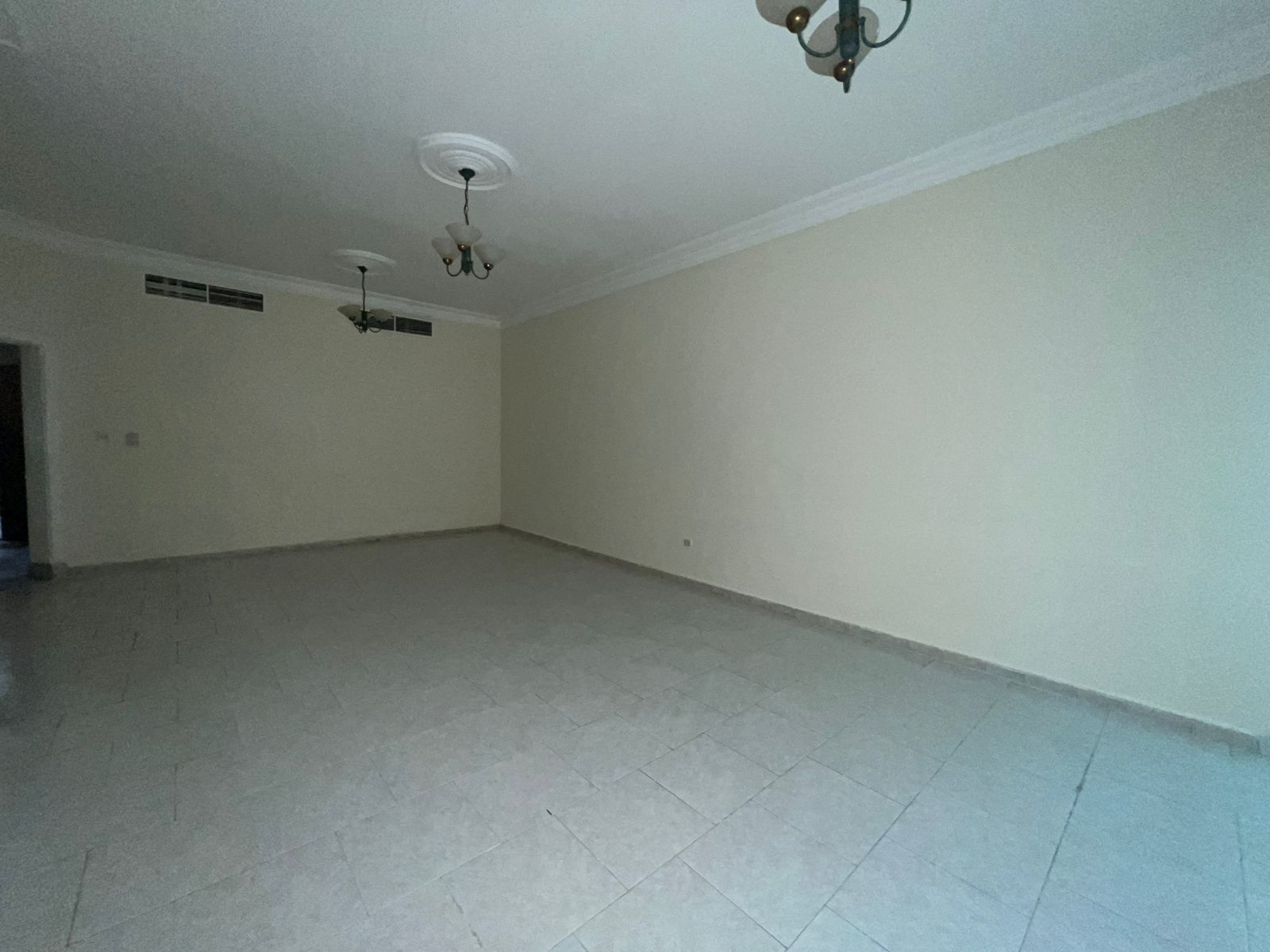 Free AC – One Month Free – 2BR + Hall with View – Free Gym and Pool – Built-in Wardrobes – Maid Room – 2 Bathrooms – Spacious Kitchen – Family Residen