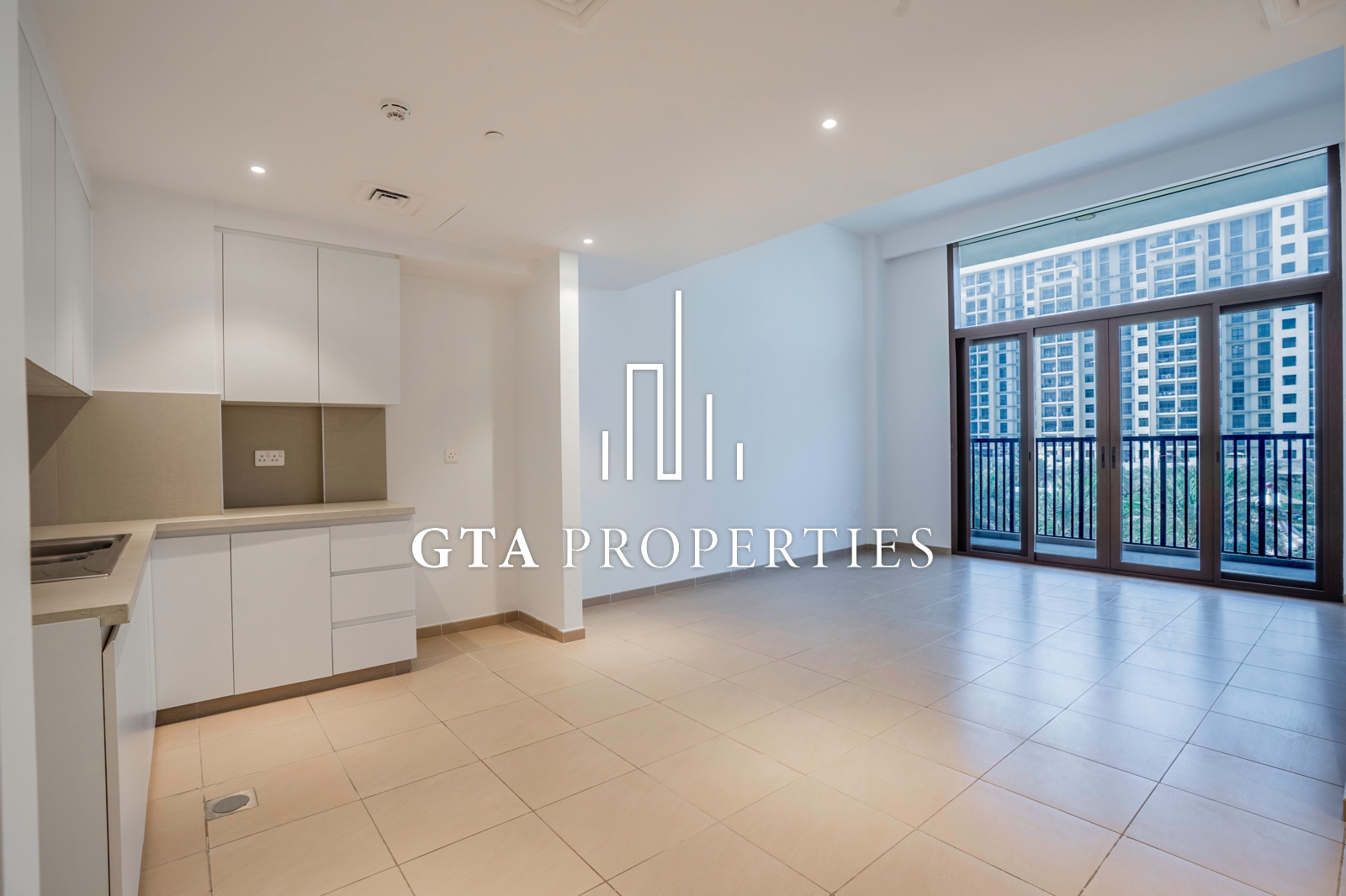 On the Main Park | 2 Balconies | Well Maintained