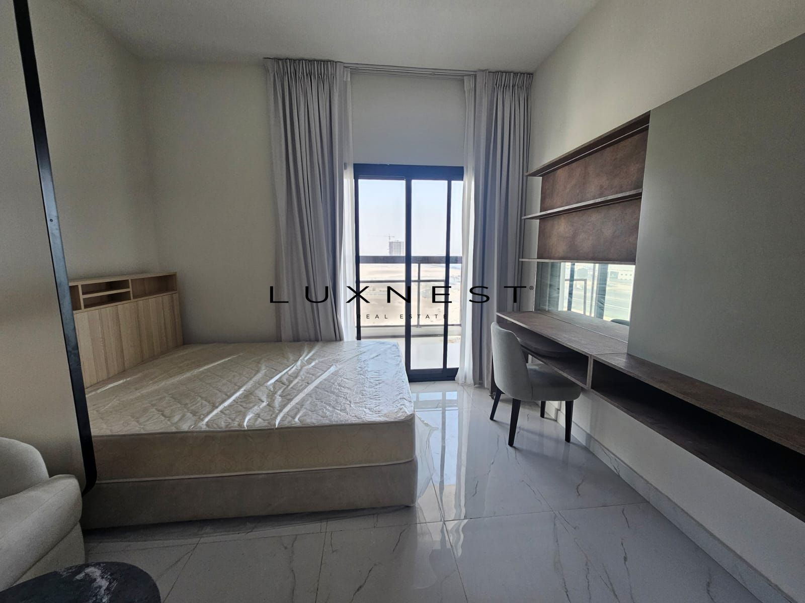 FULLY FURNISHED | VACANT | GREAT LOCATION