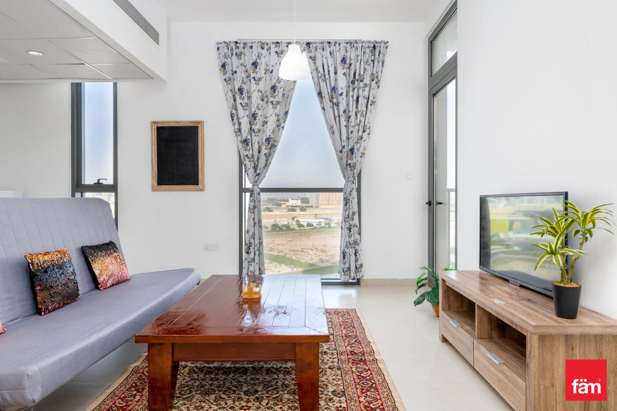 Vacant | Spacious | Furnished | 12 Cheques