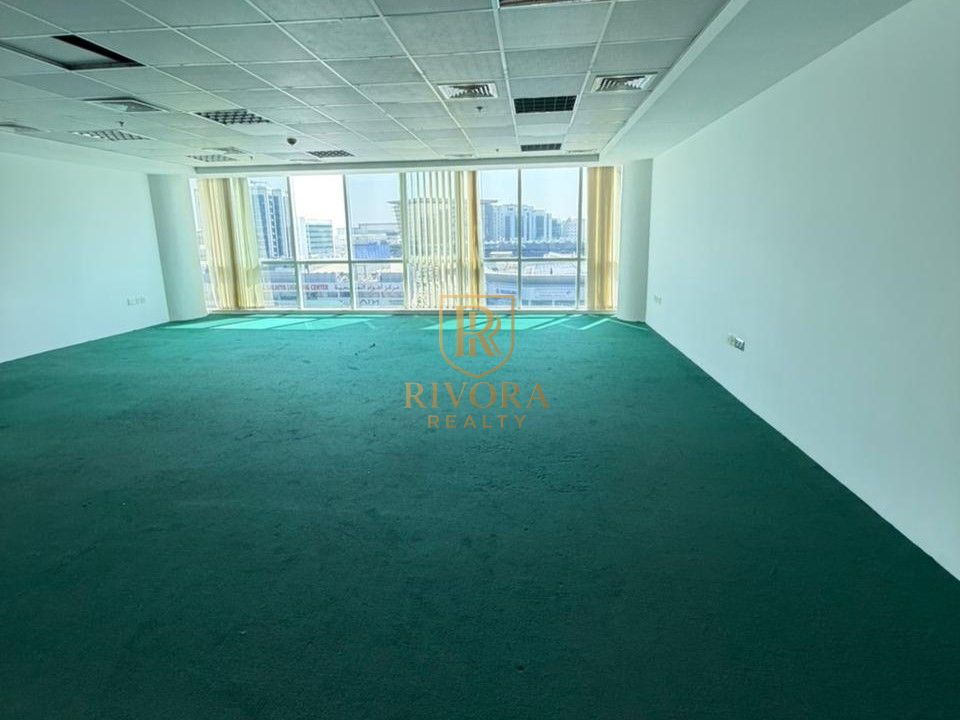 OPEN SPACE OFFICE I WITH PARKING I 1 MONTH FREE