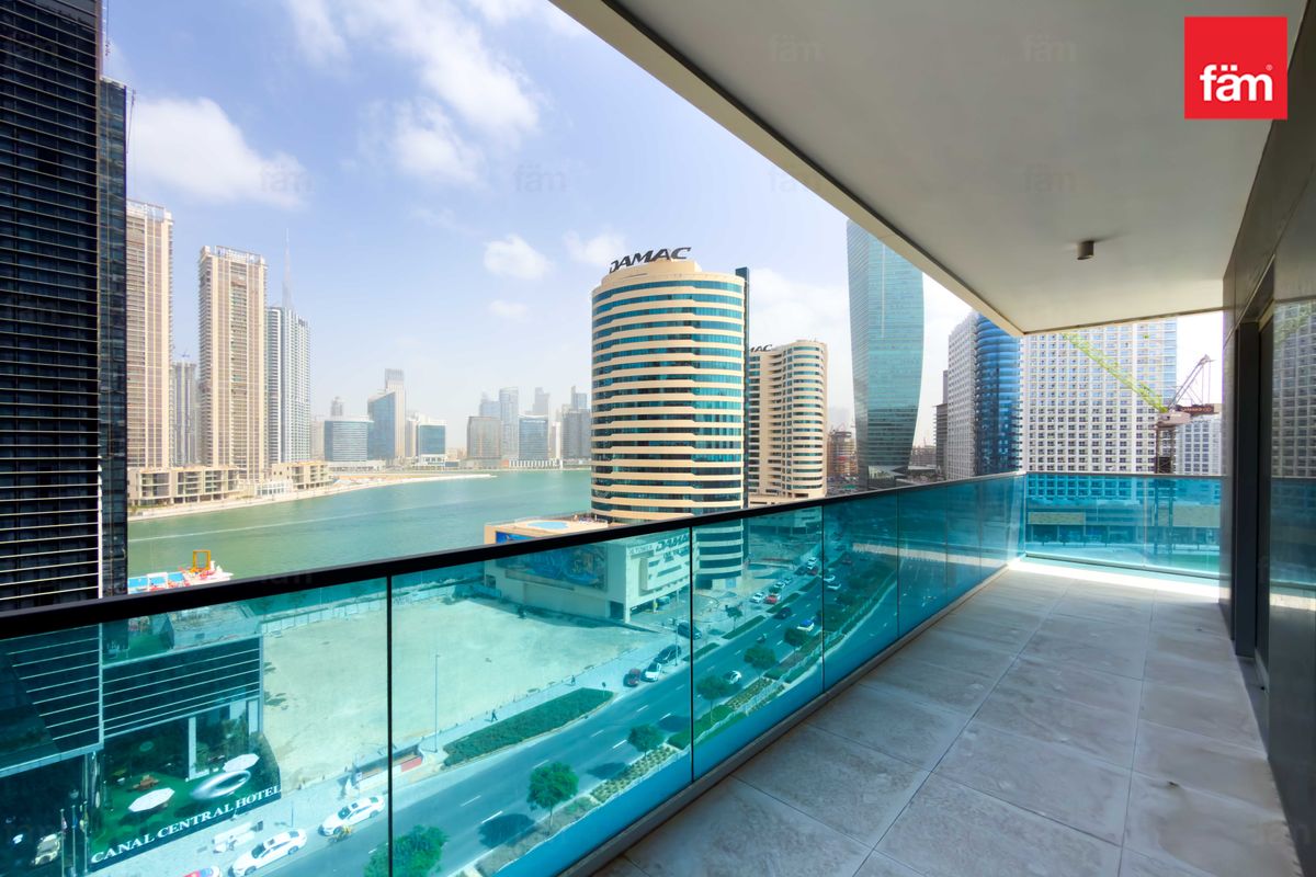 Canal And Burj View|Closed Kitchen|Brand New