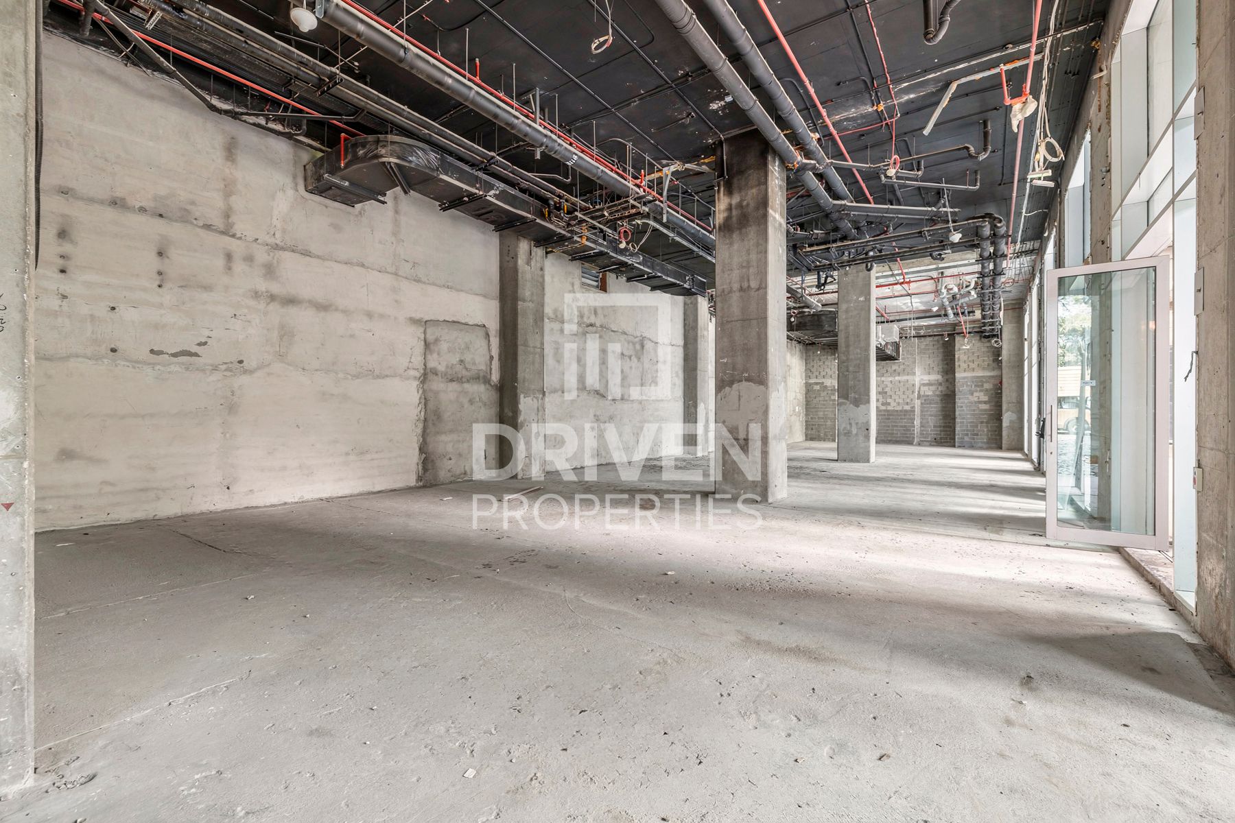 Retail shop for rent within THE RITZ CARLTON DIFC