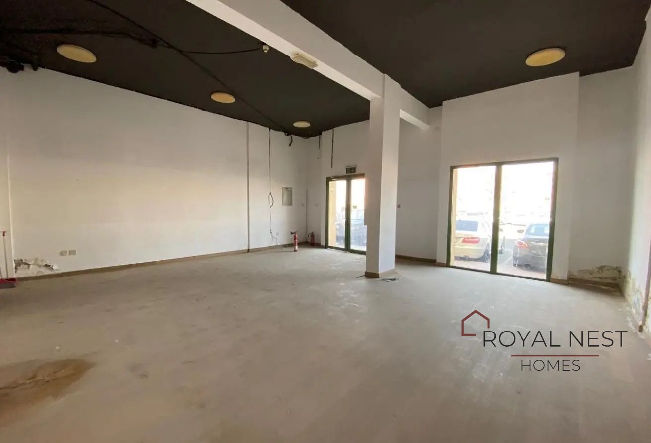 Corner Shop | Suitable for Restaurant | Road View