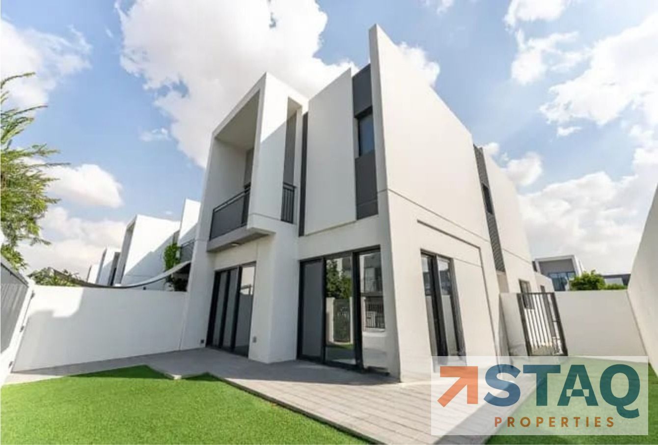 CORNER UNIT | SPACIOUS | READY TO MOVE