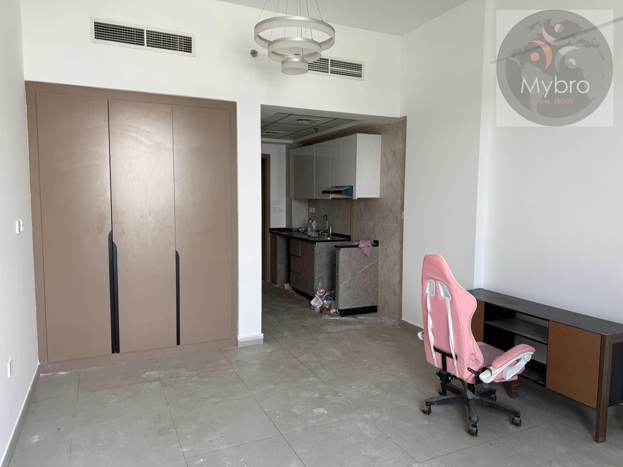 Studio Apartment | KHK 24 Building | Balcony | City & Street View