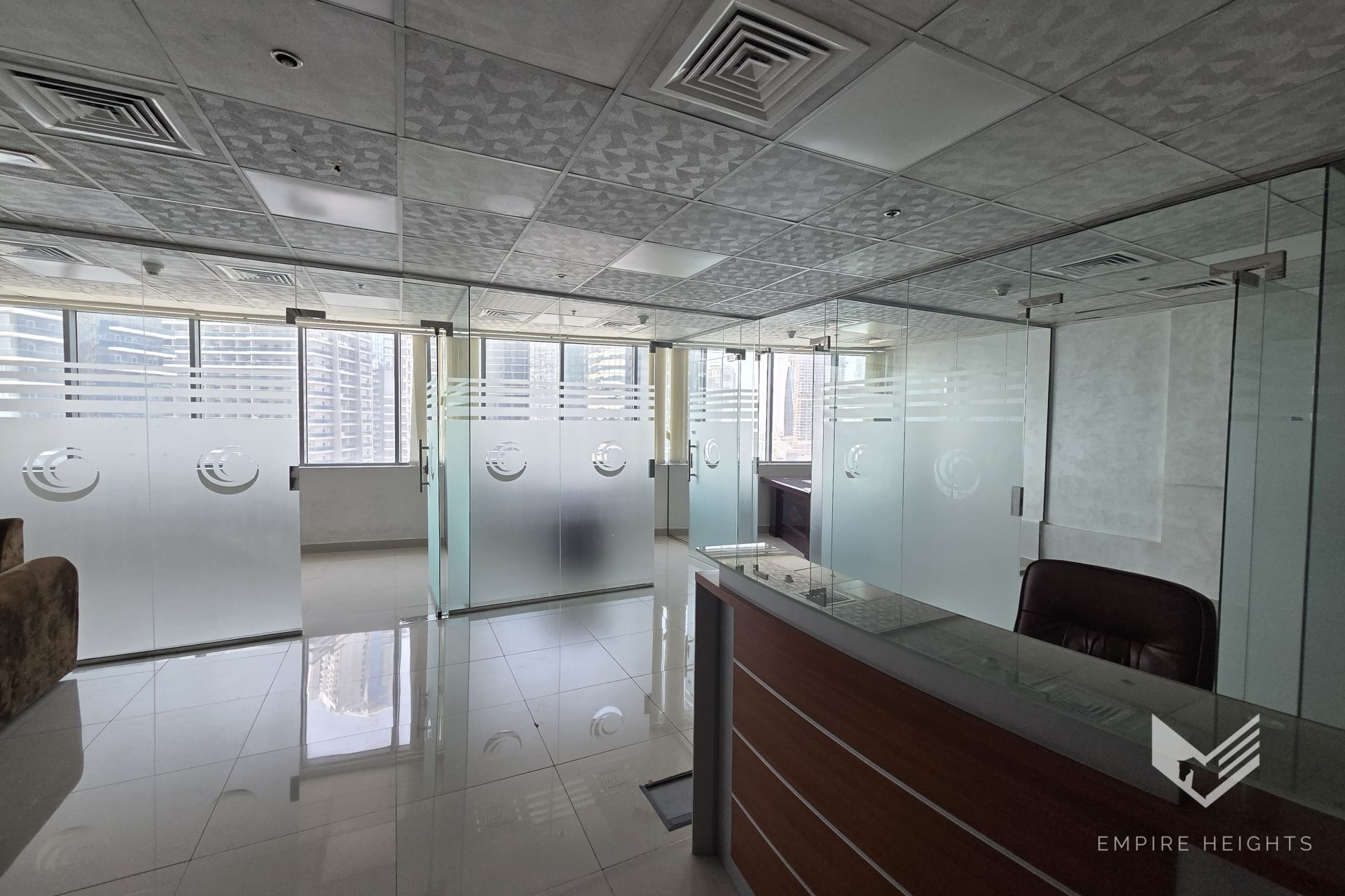 Canal View | Vacant | 2 Parkings