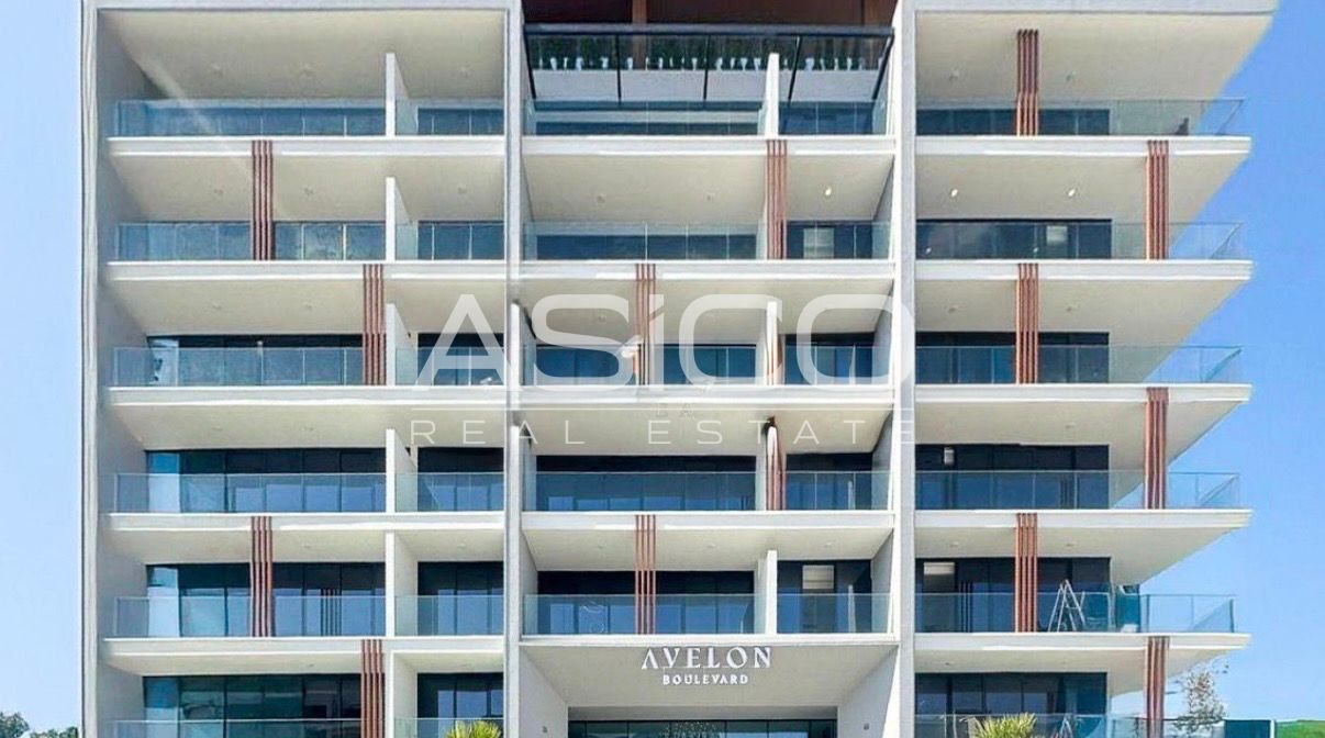 Avelon Blvd Studio | 1 Chq | 70K