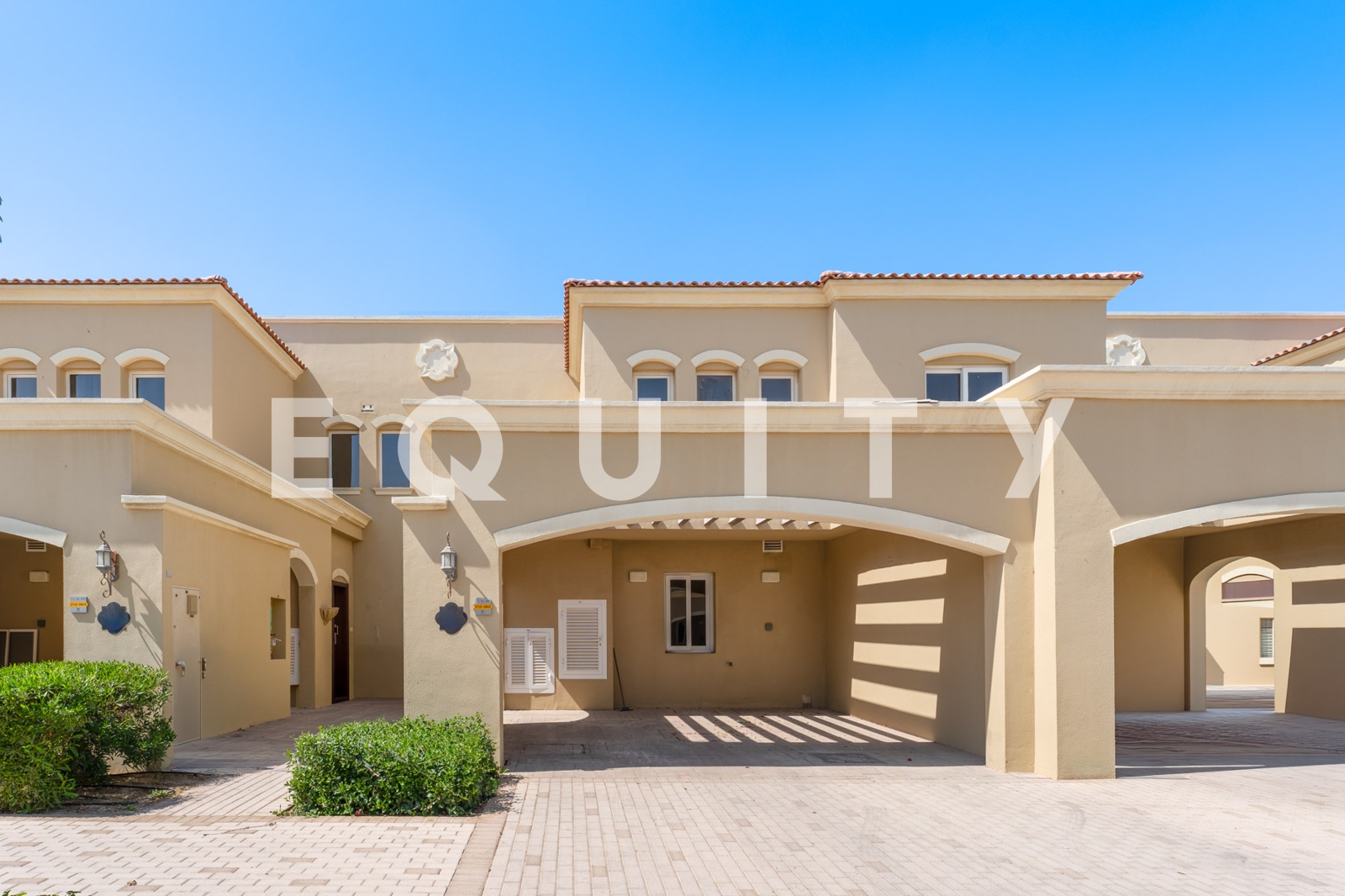 Bright | Open Plan | Private Garden | 2BR