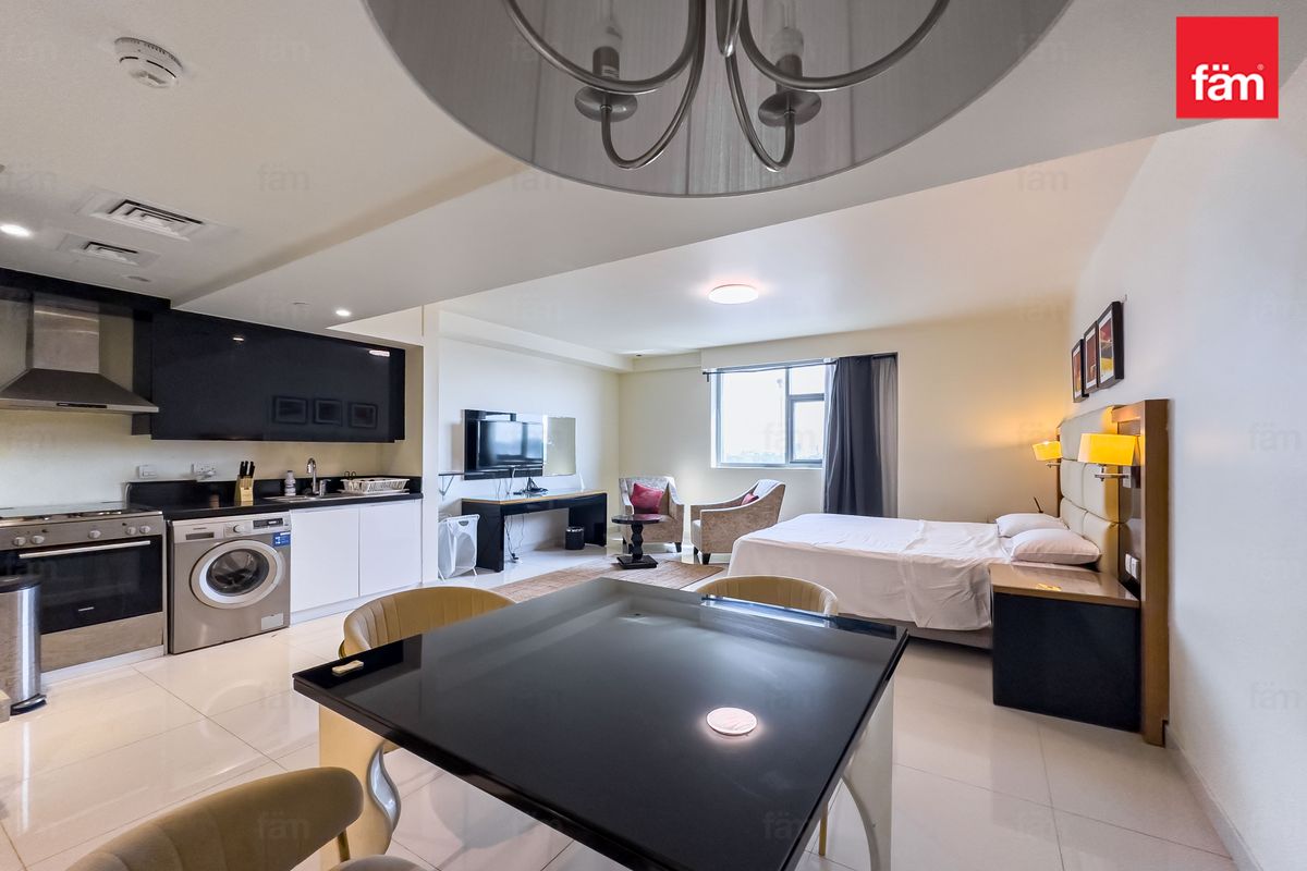 Ready To Move In | Spacious | Bright | Comfortable