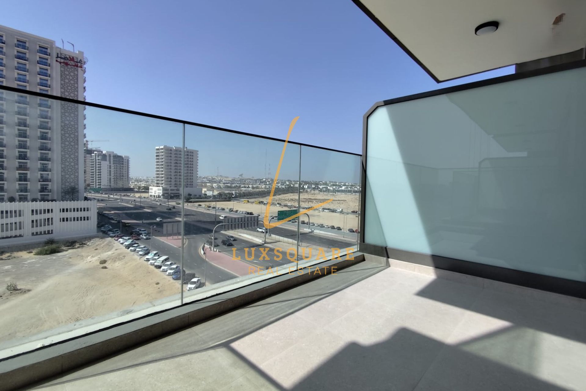 Flexible Cheques | Near Metro | Ready to Move