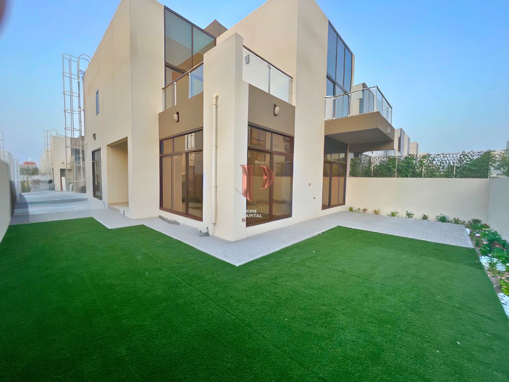 4BR Villa | Senses at the Fields | Landscaped Garden | Multiple Terraces