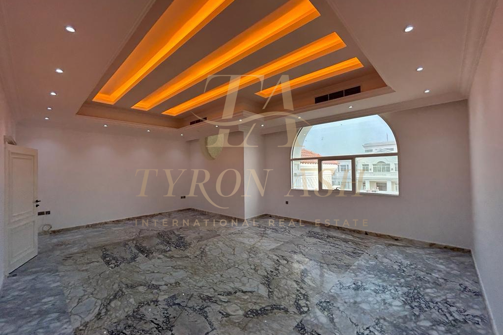 Basement | Huge Garden | Ready to move