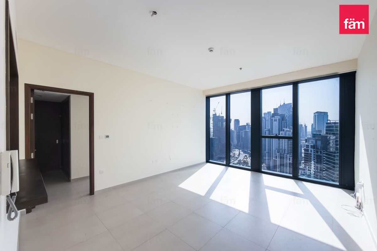 Spacious | High Floor | Sea View