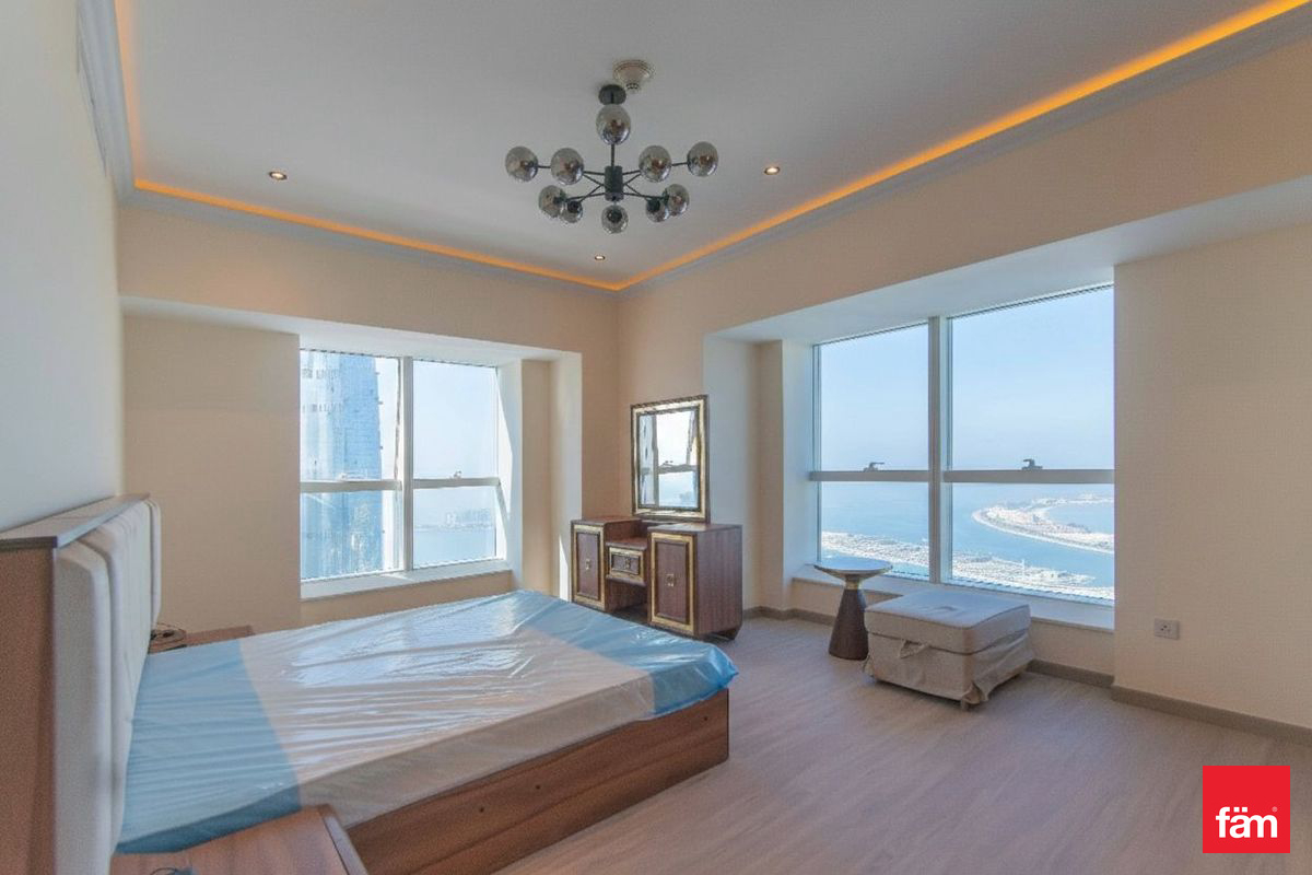 Sea View | Vacant| Furnished |High Floor |Upgraded