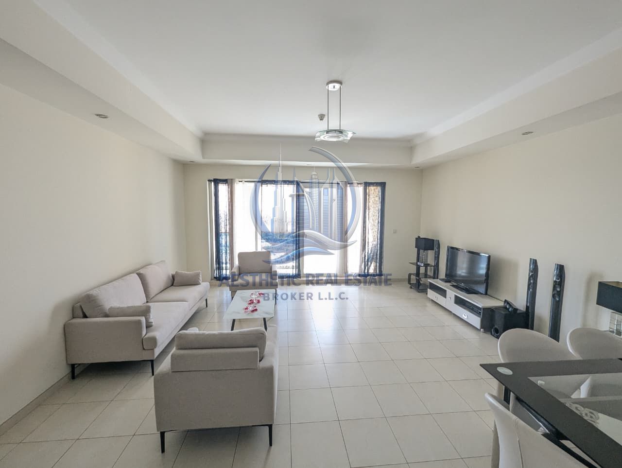 “Spacious Fully Furnished 1BR for Rent | Partial Lake View | Business Bay”