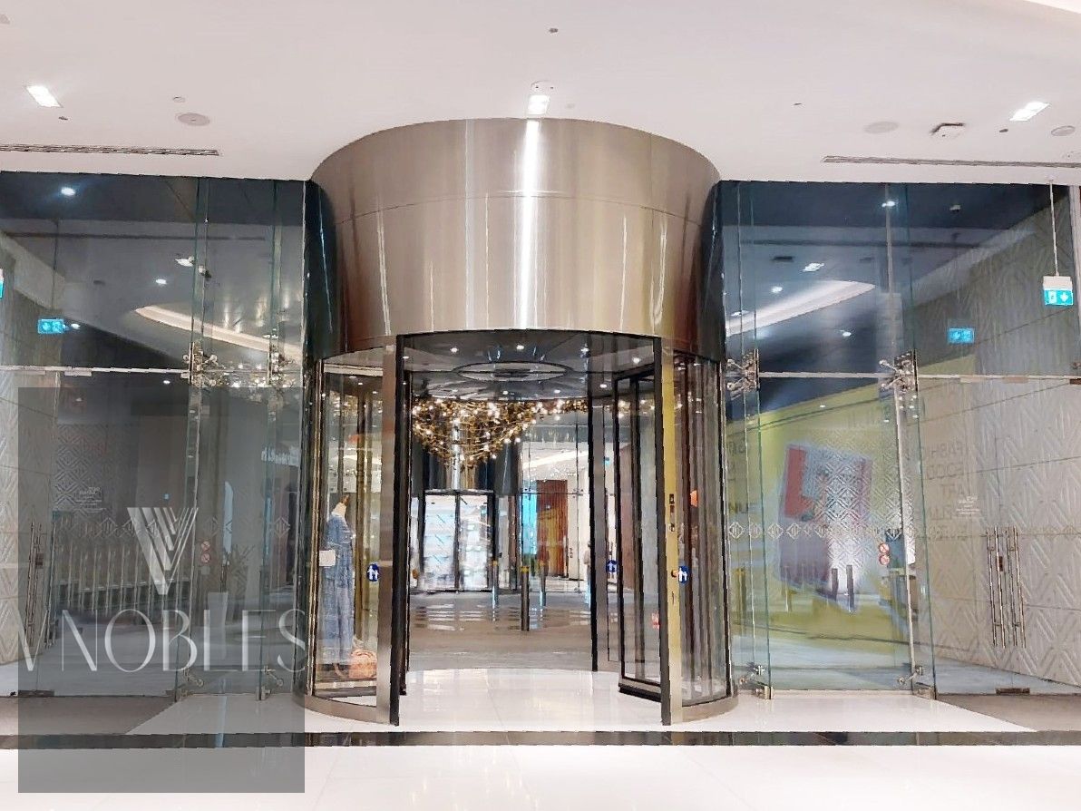 Fitted Retail Shop | Mall Access| DIFC License