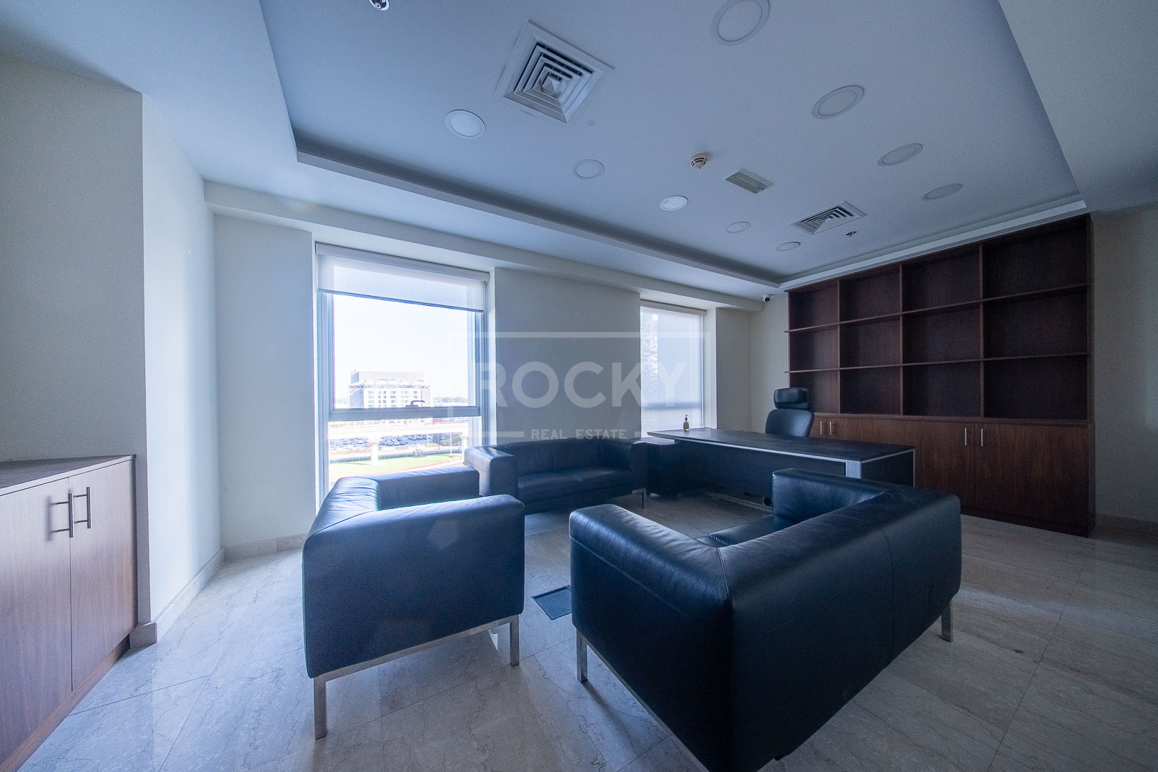 Fully Fitted | Vacant | SZR View